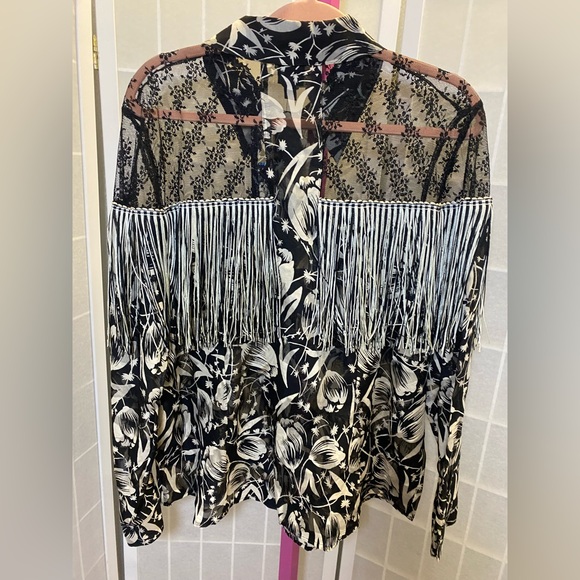 NWT ANNA SUI x INC International Concepts Black and Cream Floral Fringe Blouse - Picture 7 of 8